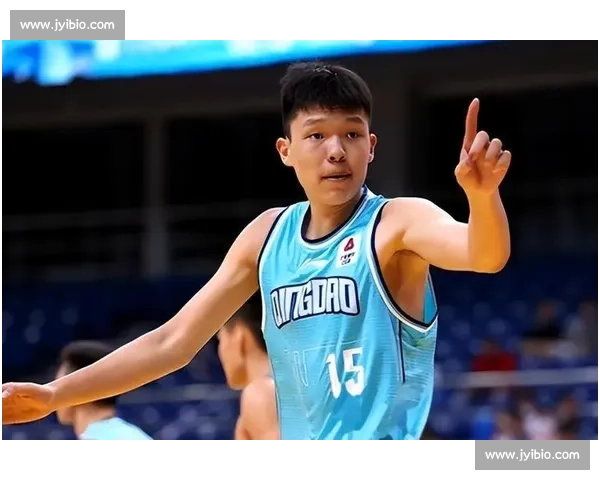 杨瀚森 17 分钟 16 分后撸串:女友作伴,开拓者队友跟着学中文 杨瀚森 17 分钟 16 分后撸串:女友作伴,开拓者队友跟着学中文