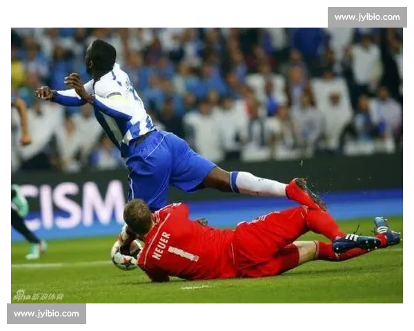 高光时刻的阴影:那些精彩扑救背后的致命失误 高光时刻的阴影:那些精彩扑救背后的致命失误