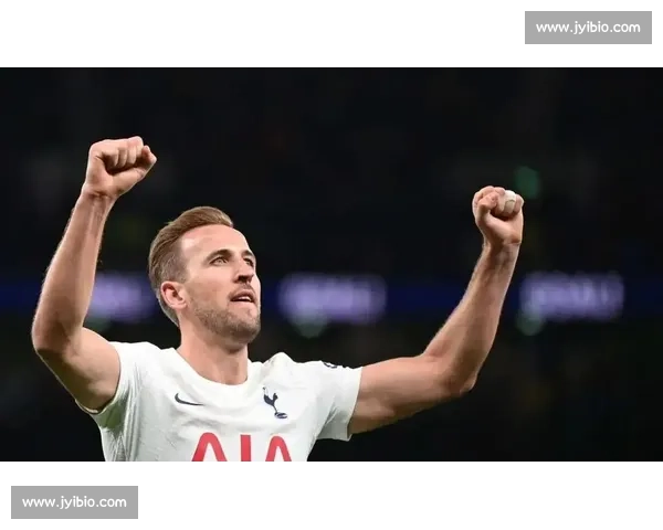 凯恩 108 场追平传奇 并肩摩尔书写英格兰队史