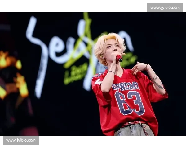 鹿晗 2025 巡演排练现解压新招:花式足球玩转舞台活力